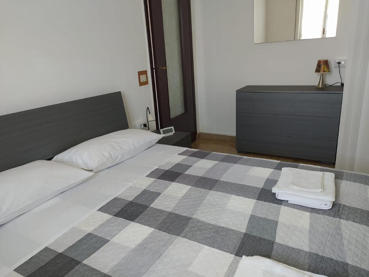 La Terrazza Su Monza Casa Vacanze Luaran gambar