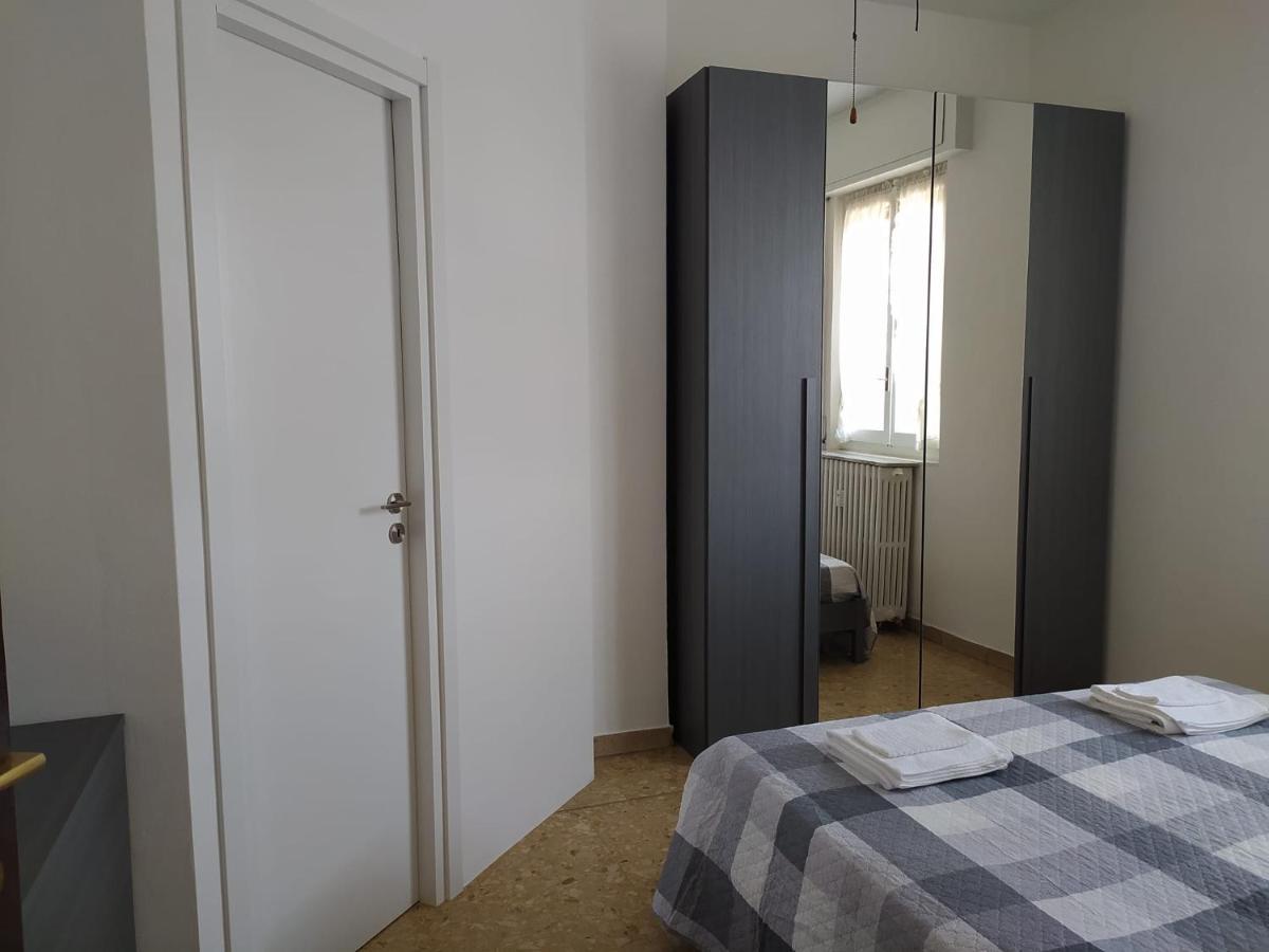 La Terrazza Su Monza Casa Vacanze Luaran gambar