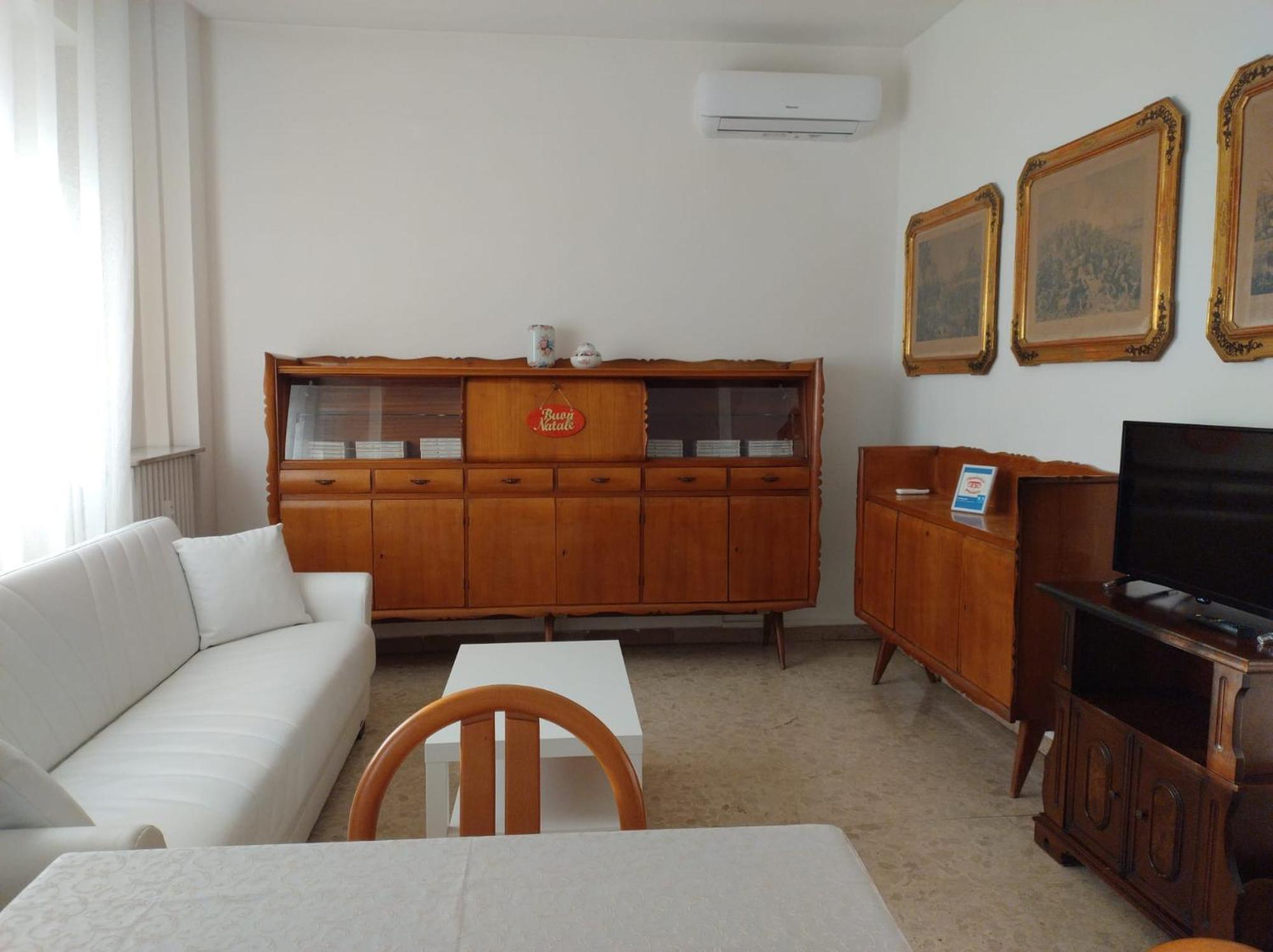 La Terrazza Su Monza Casa Vacanze Luaran gambar